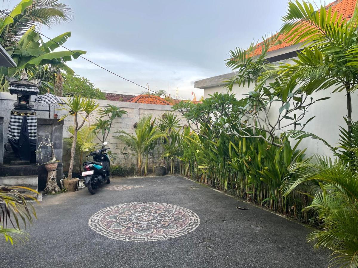 Arjuna Uluwatu Guest House מראה חיצוני תמונה
